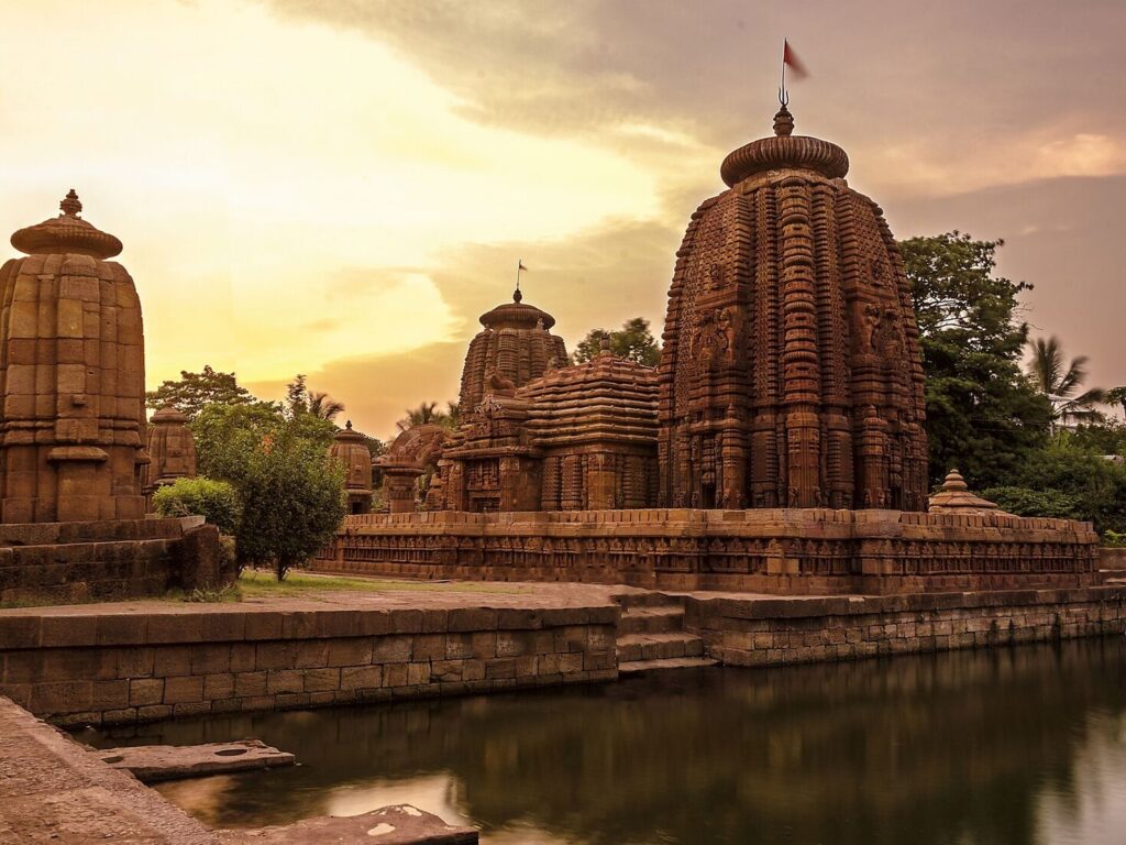 Konark- Puri Package - Travel Nivriti Kerala's Best Tour Operator_Kerala Tourism Packages (1)